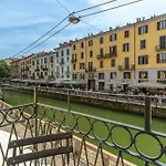 Alzaia Naviglio Grande