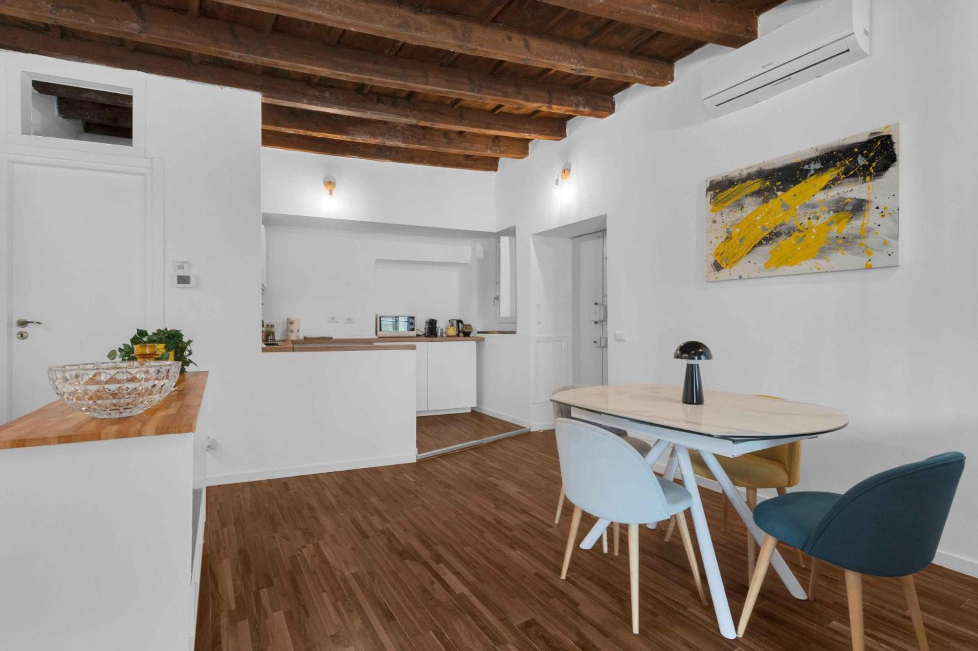Alzaia Naviglio Grande Appartamento Milano